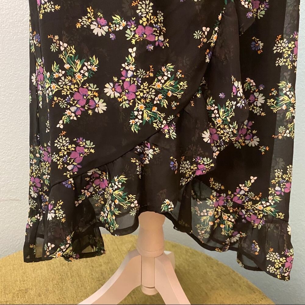 Q&A Los Angeles "Glitz & Glam Black Floral Midi - Picture 8 of 16